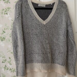 A.L.C. Gray V-Neck Mohair-Blend Sweater with Cream Trim m